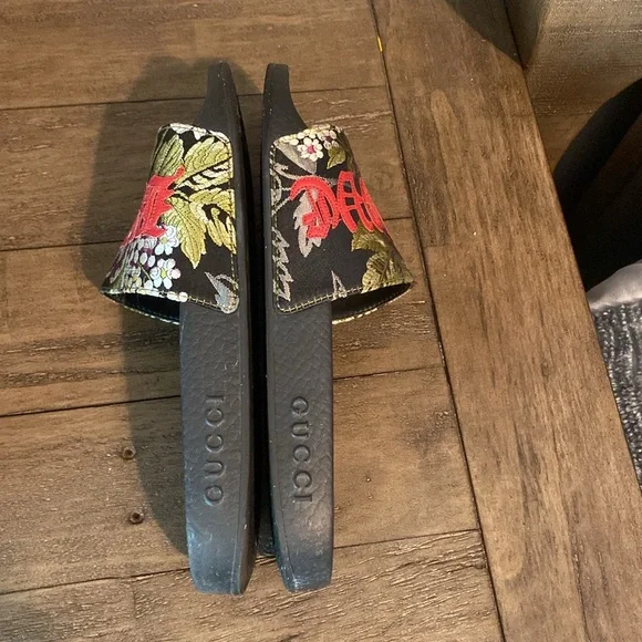 Gucci Blind for Love slides 6